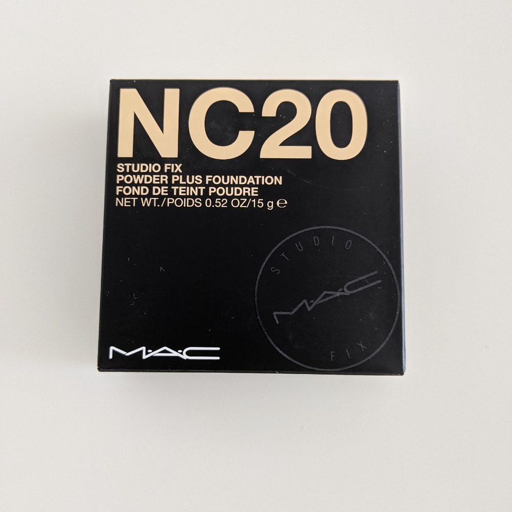 MAC NC20 Studio Fix Powder Plus Foundation